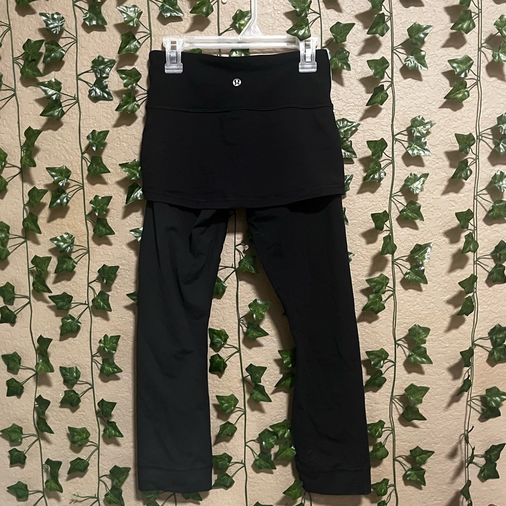 Lululemon black leggings